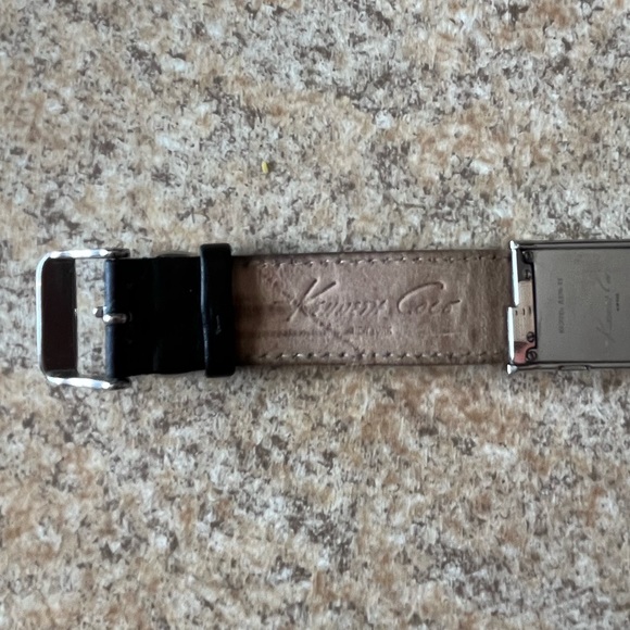 Kenneth Cole New York digital watch - Picture 7 of 12